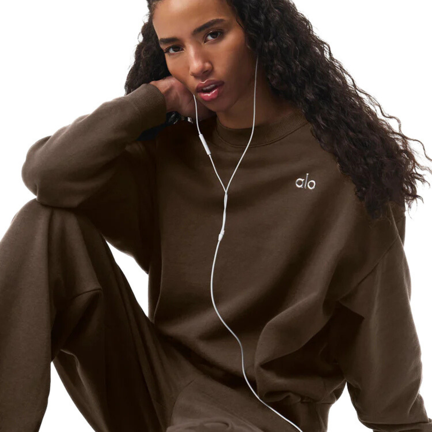 Alo Accolade Crew Neck Pullover Espresso