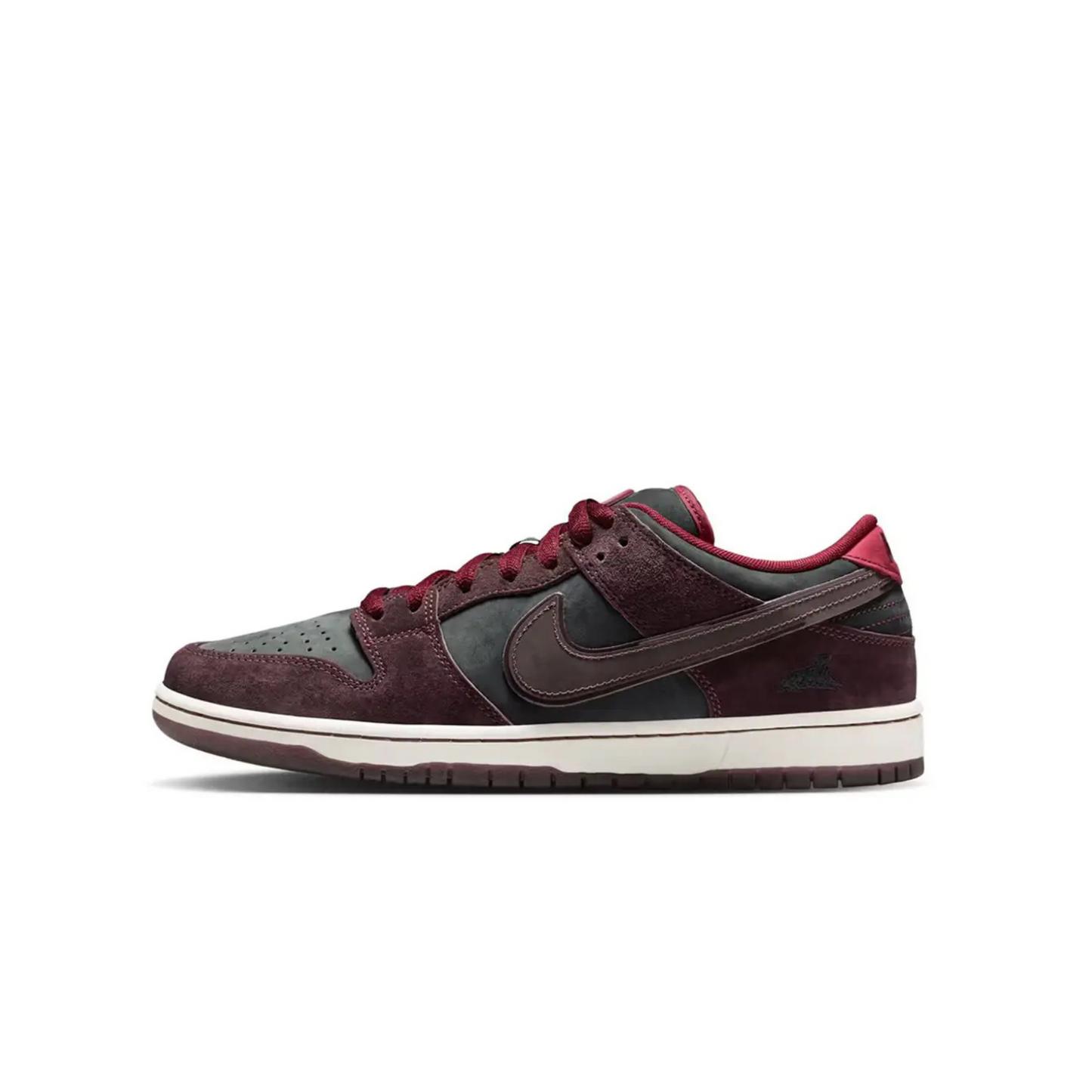 Nike SB Dunk Low Riot Skateshop