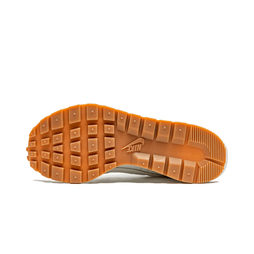 Nike x sacai Vaporwaffle Sail Gum