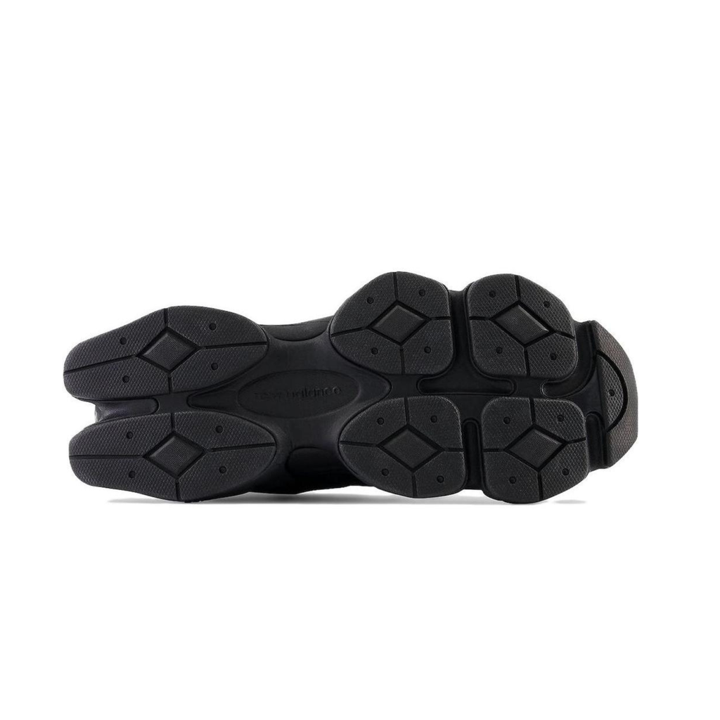 New Balance 9060 Triple Black