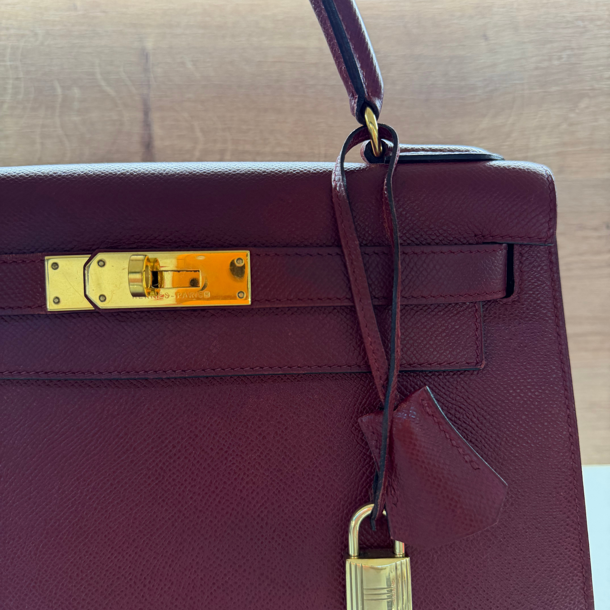 Hermes Kelly 28 Togo Rouge Sellier Togo Gold Hardware