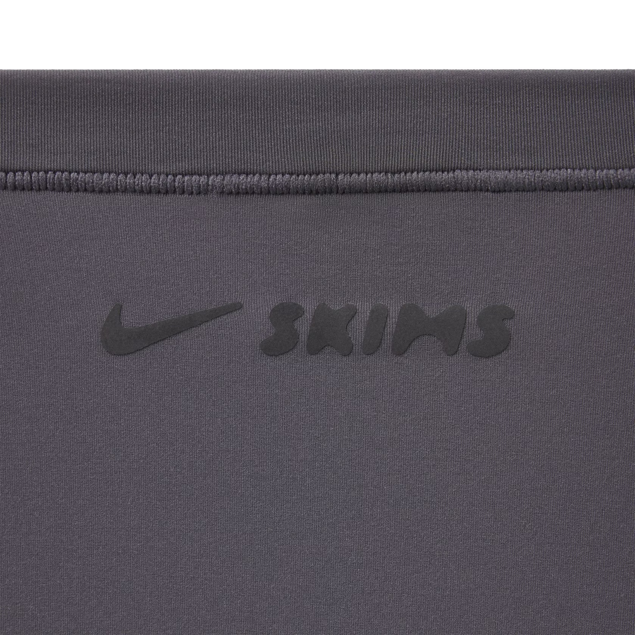 NikeSKIMS Sleeveless Top Lead