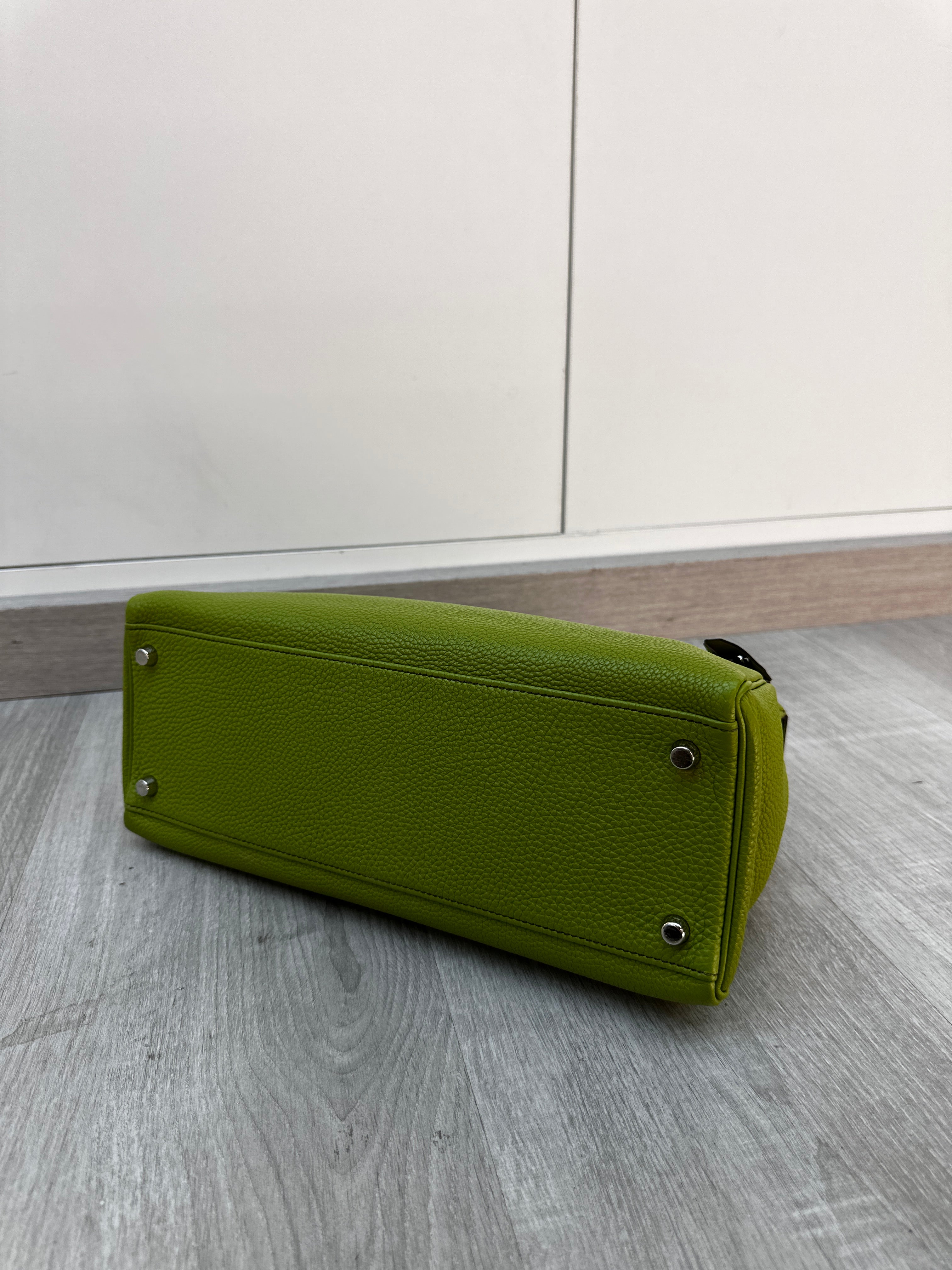 Hermès Kelly 28 – Vert [Green] Togo Leather with Palladium Hardware