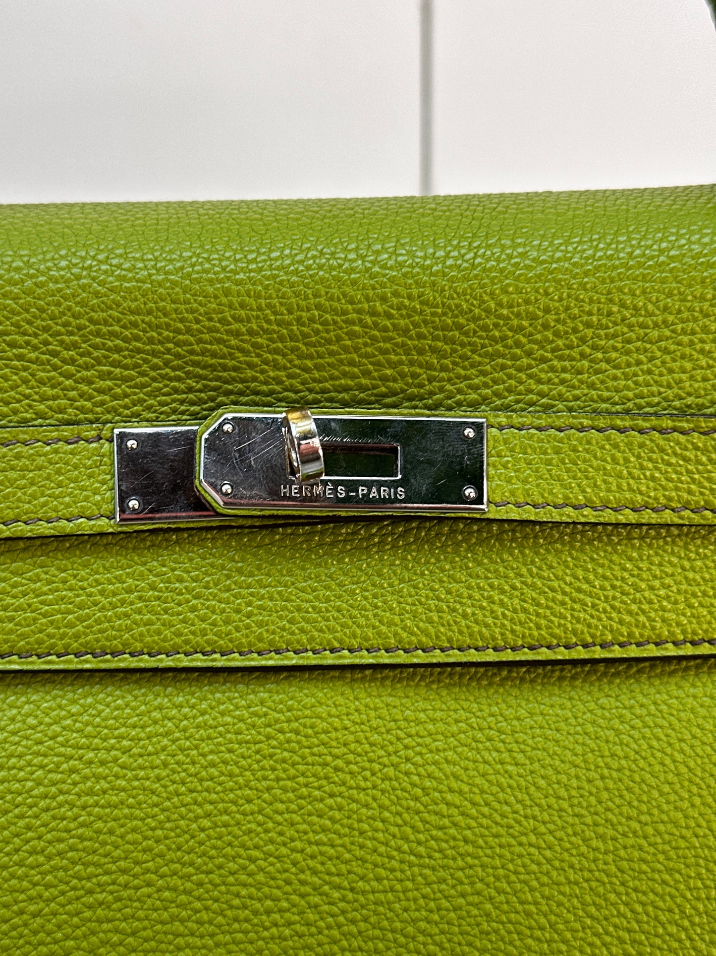 Hermès Kelly 28 – Vert [Green] Togo Leather with Palladium Hardware