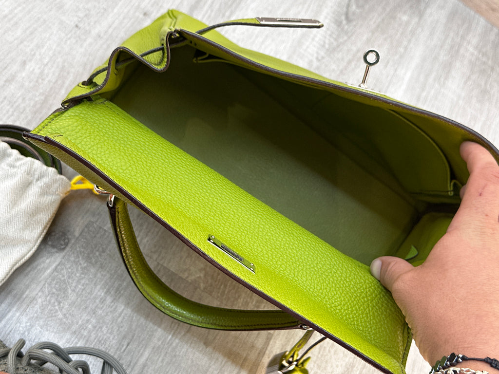 Hermès Kelly 28 – Vert [Green] Togo Leather with Palladium Hardware