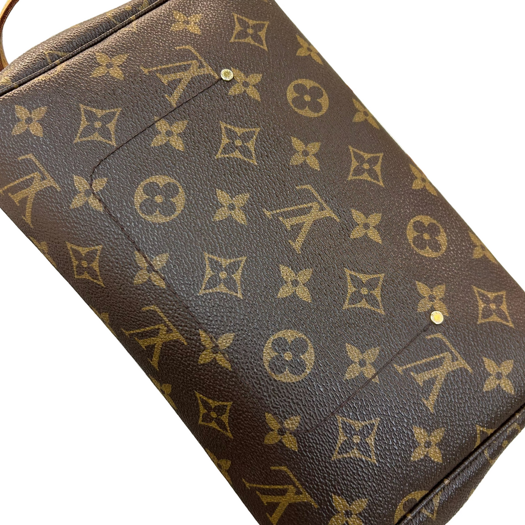 Louis Vuitton Favorite MM monogram shoulder bag