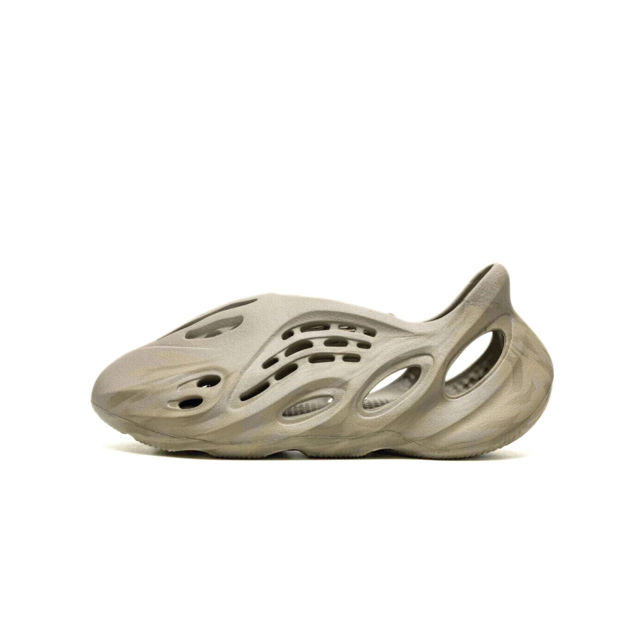 Adidas Yeezy Foam RNNR Stone Sage