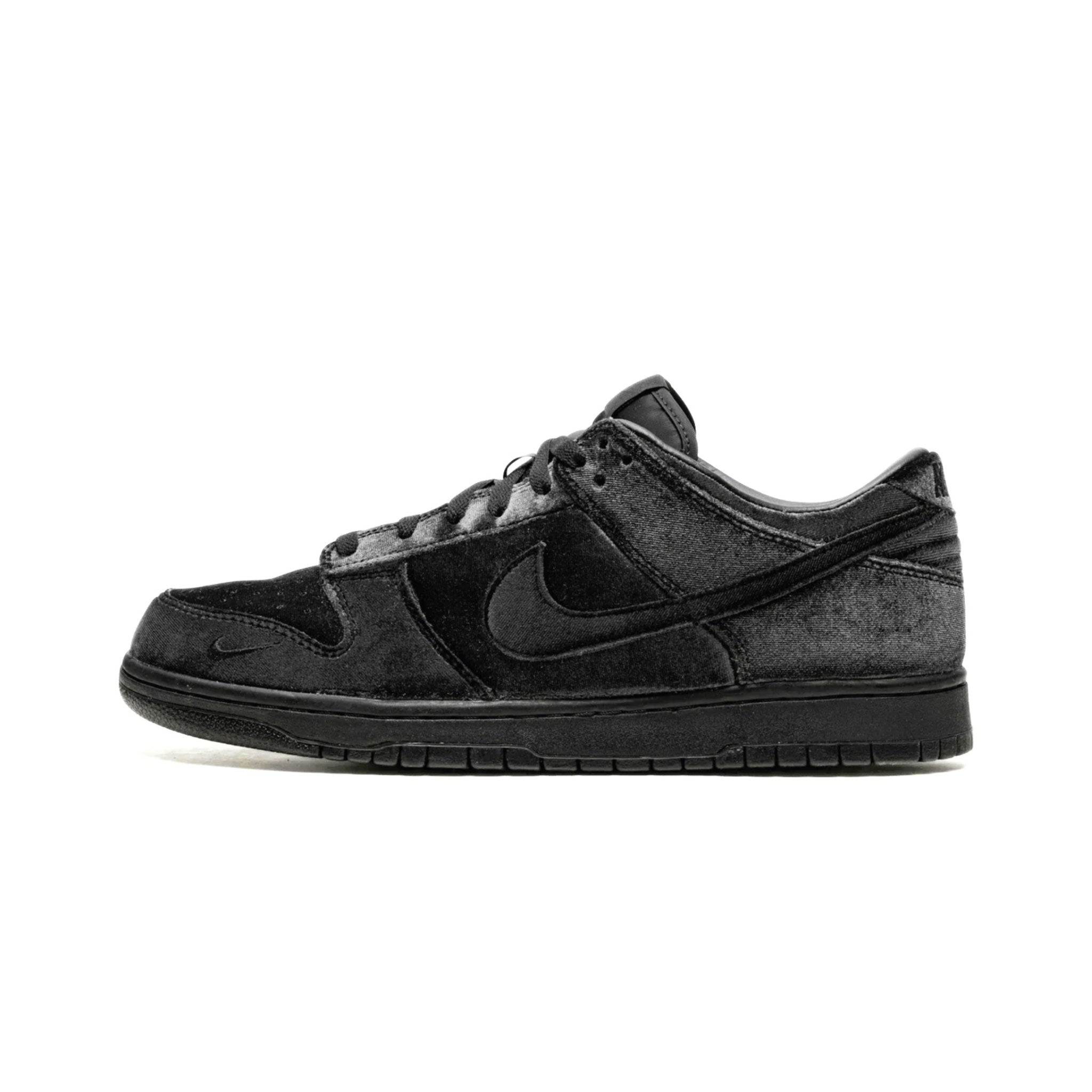 Nike Dunk Low Dover Street Market Velvet Triple Black Γυναικεία Αθλητικά Παπούτσια