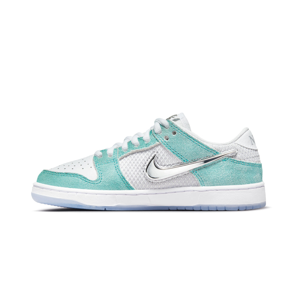 Nike SB x April Skateboards Dunk Low Pro