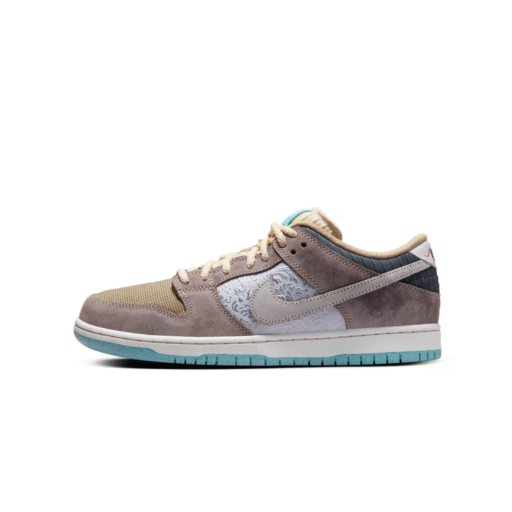 Nike SB Dunk Low 'Big Money Savings'