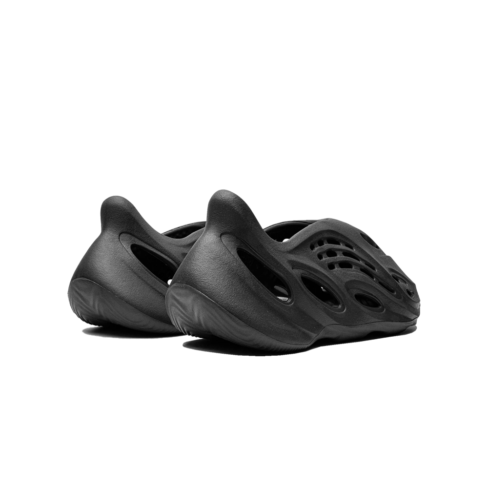 Yeezy Foam RNNR Onyx 